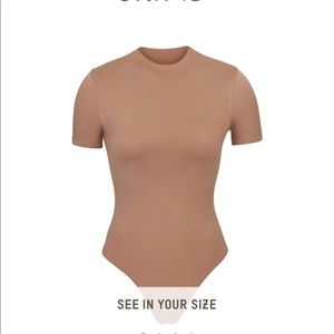 Skims essential T-shirt bodysuit